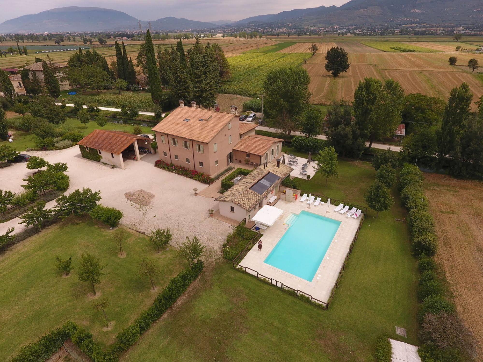 Country House Casco Dell'Acqua Τρέβι Εξωτερικό φωτογραφία